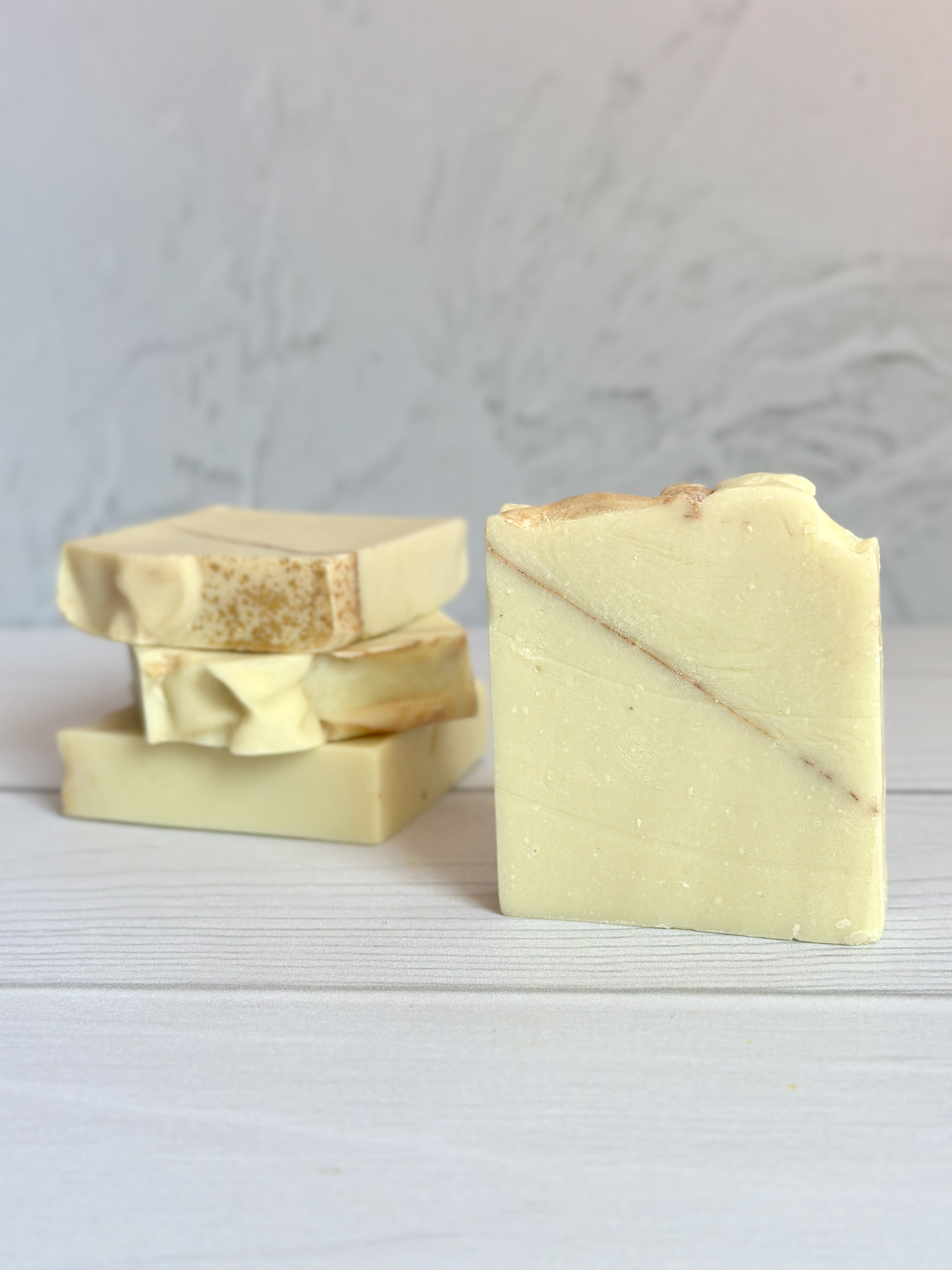 صابون پیله ابریشم گیاهی ضد لک مناسب پوست صورت