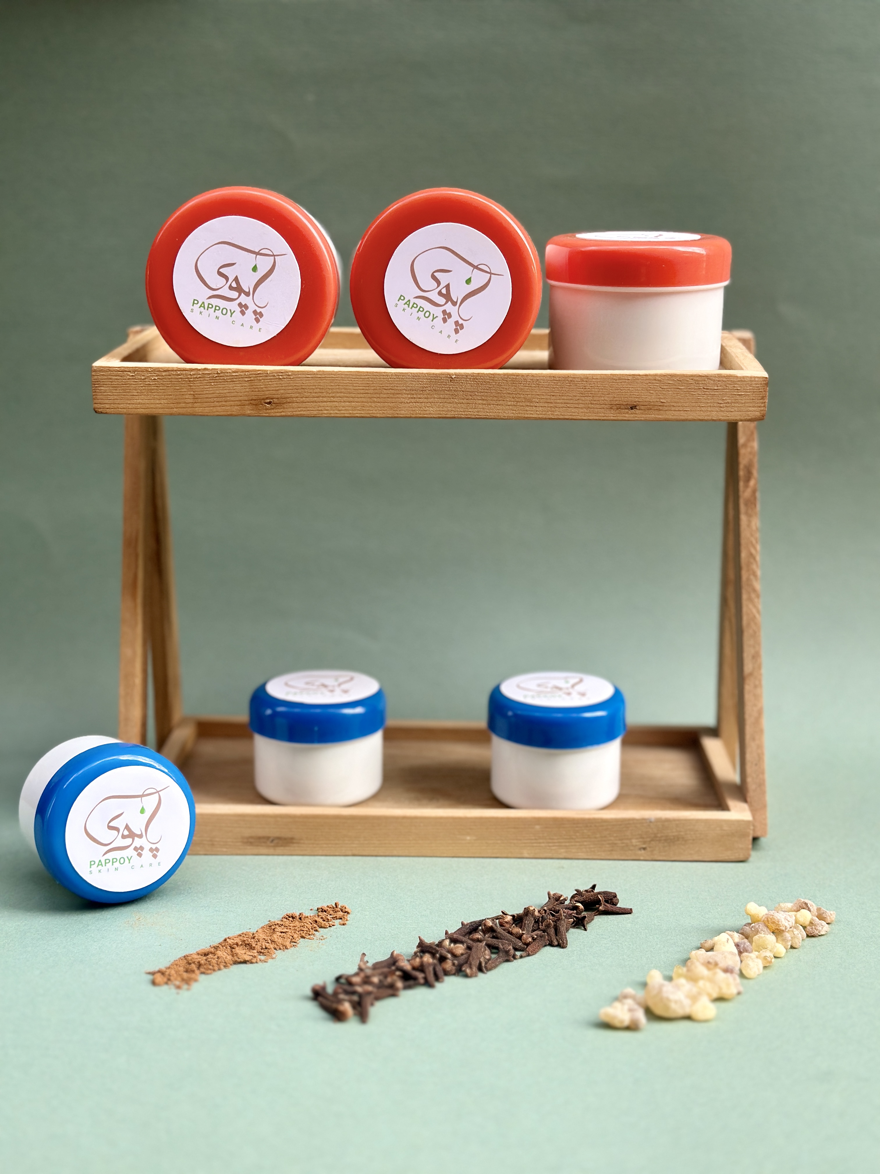 پماد ضد درد گیاهی ٧ گیاه حاوی موم عسل